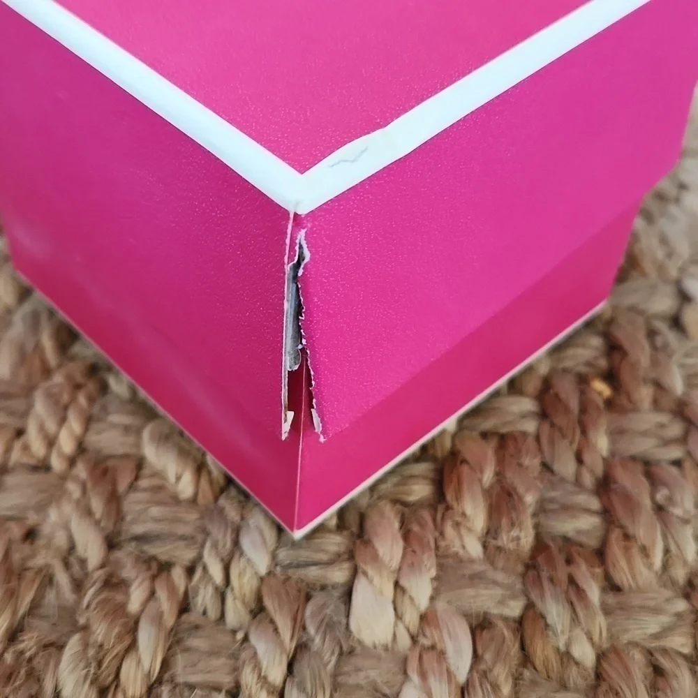 ✨️NWT JUICY COUTURE Gold Diamond lined Watch